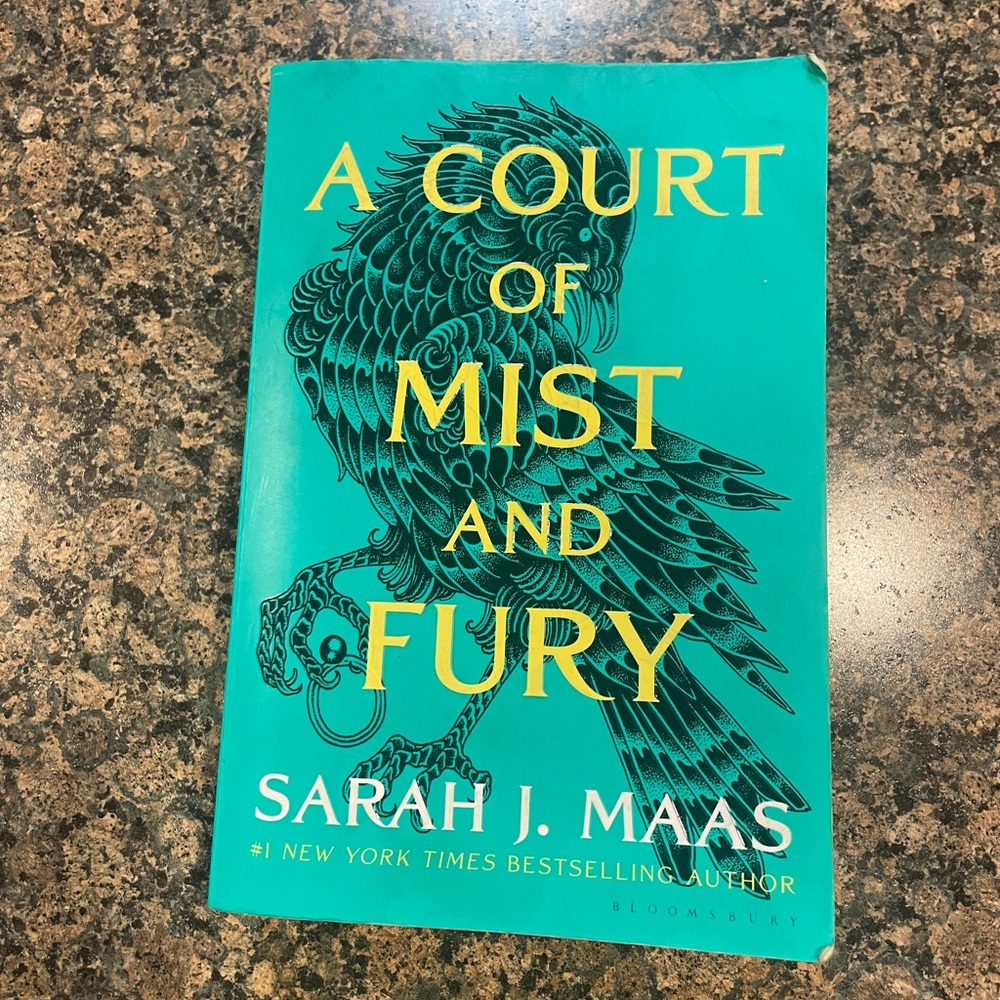 Used - A Court of Mist and Fury